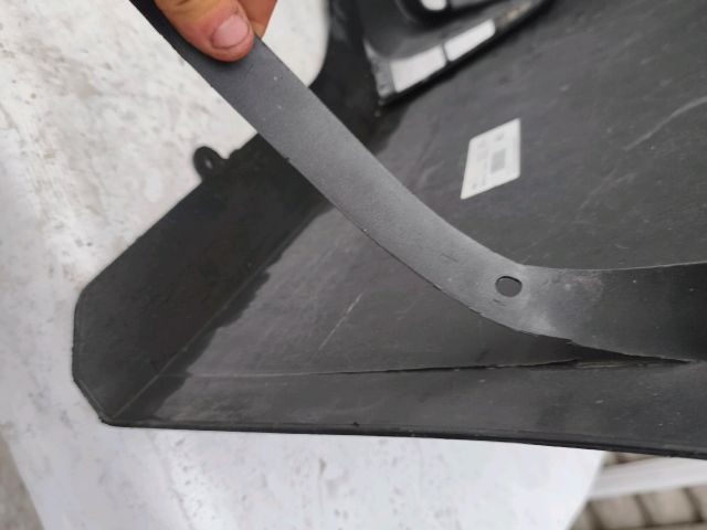 bontott BMW M4 Hátsó Lökhárító (Üresen)