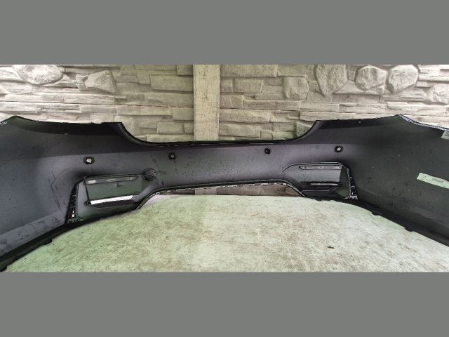 bontott BMW M4 Hátsó Lökhárító (Üresen)