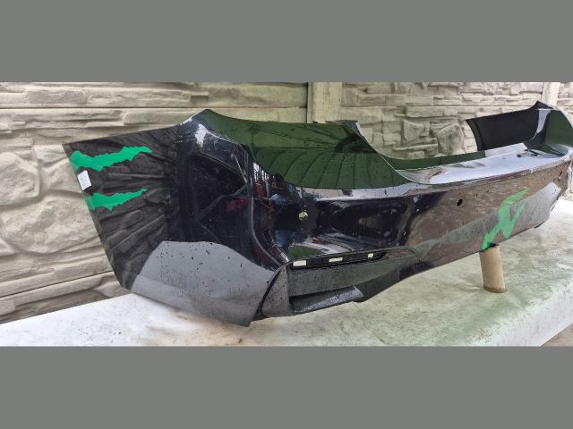 bontott BMW M4 Hátsó Lökhárító (Üresen)