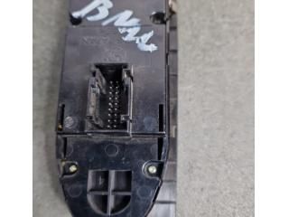 bontott BMW X1 Ablakemelő Kapcsoló Négyes / Kettes