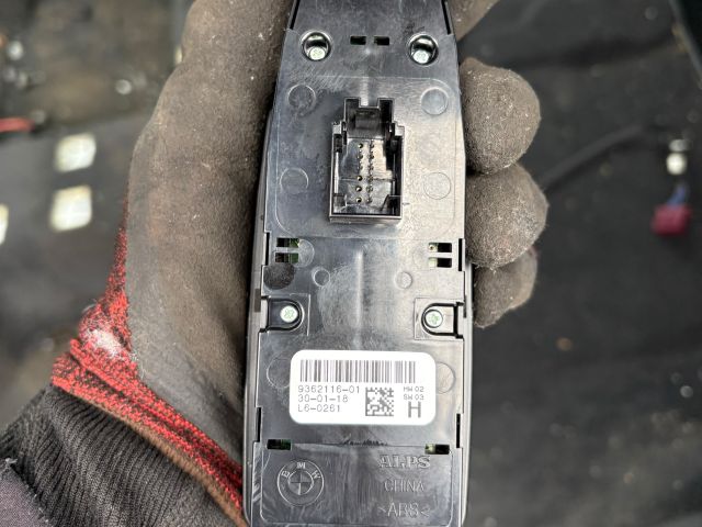 bontott BMW X1 Ablakemelő Kapcsoló Négyes / Kettes