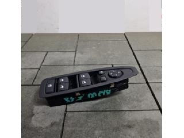 bontott BMW X1 Ablakemelő Kapcsoló Négyes / Kettes