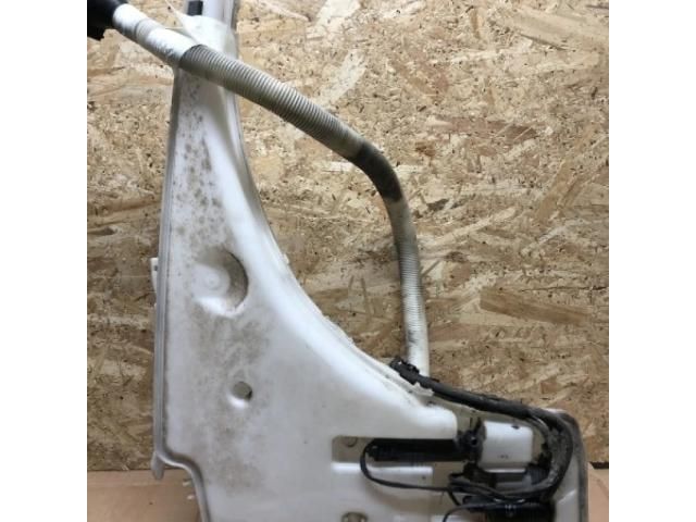 bontott BMW X1 Ablakmosó Tartály