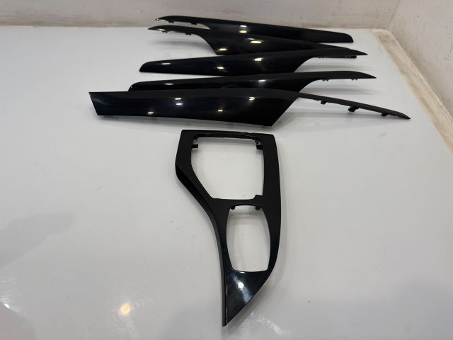 bontott BMW X1 Ajtó Díszléc Szett