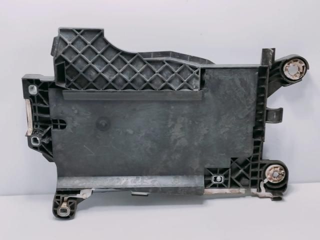 bontott BMW X1 Akkumulátor Tartó