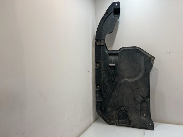 bontott BMW X1 Alsó Motorburkolat