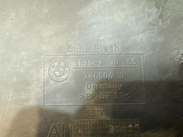 bontott BMW X1 Alsó Motorburkolat