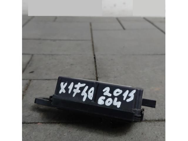 bontott BMW X1 Antenna Erősítő