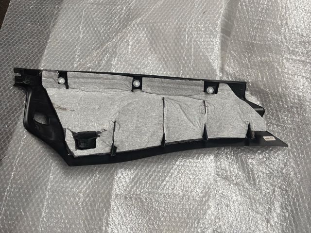 bontott BMW X1 Bal C Oszlop Burkolat