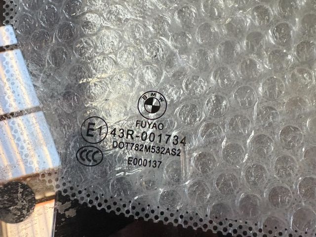 bontott BMW X1 Bal C Oszlop Oldalablak Üveg