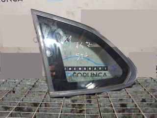 bontott BMW X1 Bal C Oszlop Oldalablak Üveg