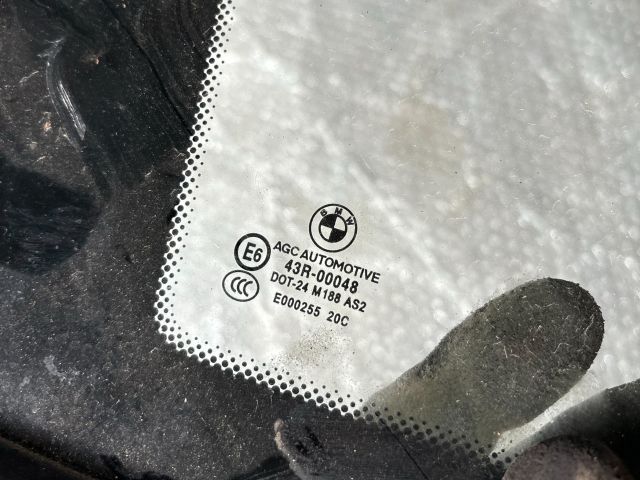 bontott BMW X1 Bal C Oszlop Oldalablak Üveg