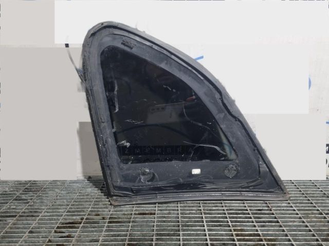 bontott BMW X1 Bal C Oszlop Oldalablak Üveg