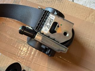 bontott BMW X1 Bal első Biztonsági Öv