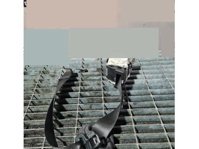 bontott BMW X1 Bal első Biztonsági Öv