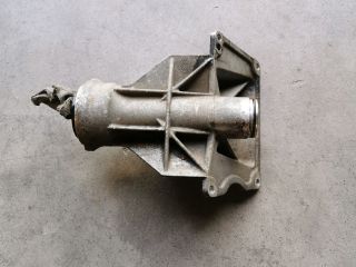 bontott BMW X1 Bal első Féltengely Tartó