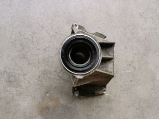 bontott BMW X1 Bal első Féltengely Tartó