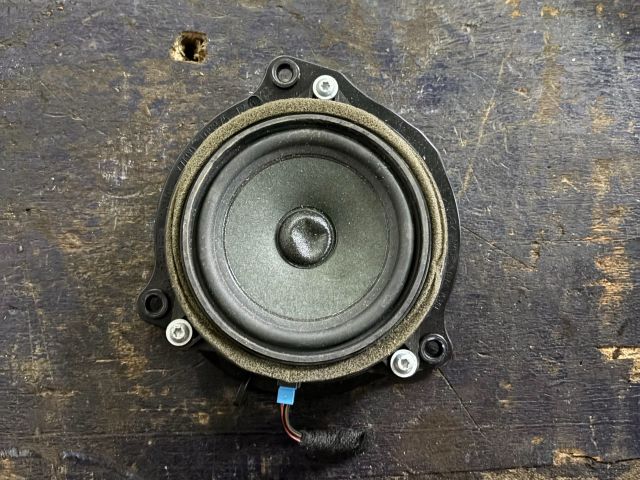 bontott BMW X1 Bal első Hangszóró