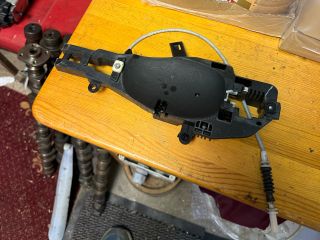 bontott BMW X1 Bal első Kilincs Hátulja