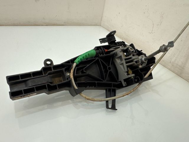 bontott BMW X1 Bal első Zárbetét