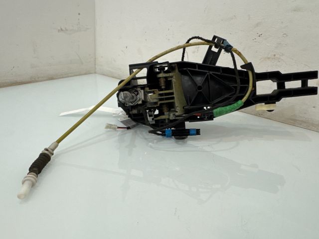 bontott BMW X1 Bal első Zárbetét