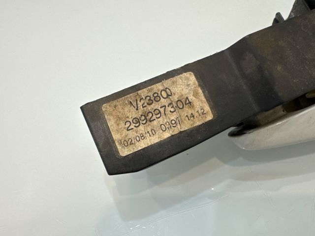 bontott BMW X1 Bal első Zárbetét