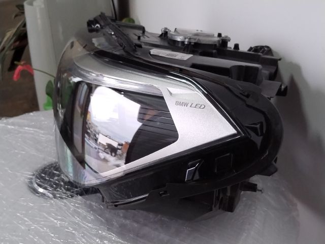 bontott BMW X1 Bal Fényszóró