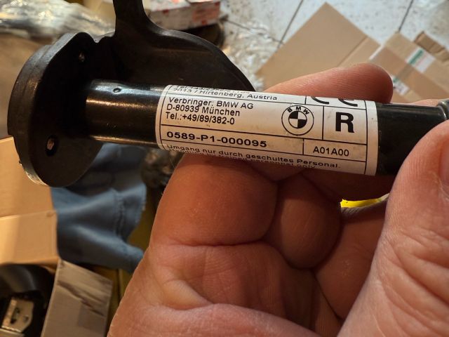 bontott BMW X1 Bal Gyalogosvédelmi Rendszer Mechanika