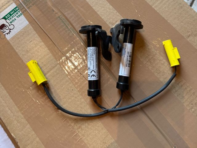 bontott BMW X1 Bal Gyalogosvédelmi Rendszer Mechanika