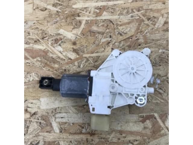 bontott BMW X1 Bal hátsó Ablakemelő Motor