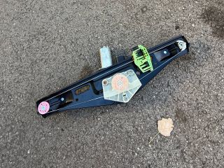 bontott BMW X1 Bal hátsó Ablakemelő Szerkezet (Elektromos)