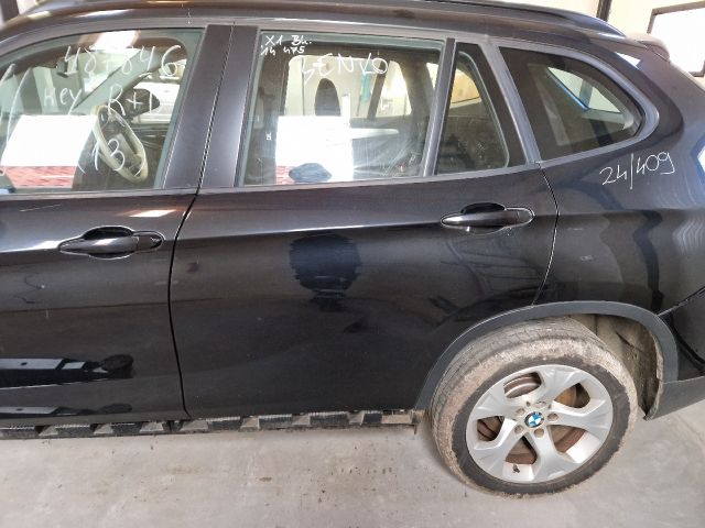 bontott BMW X1 Bal hátsó Ajtó (Részeivel)