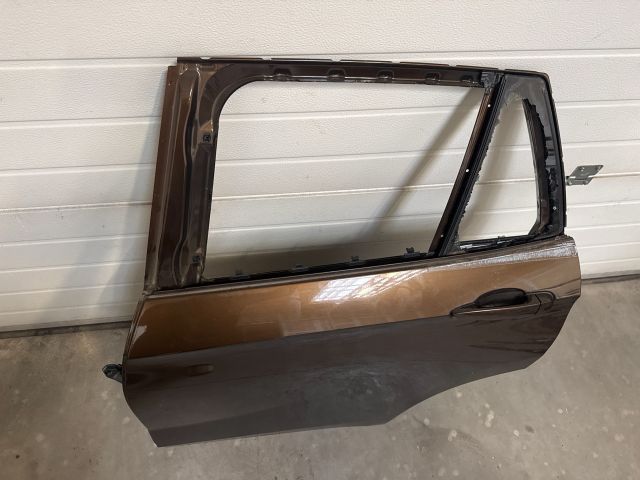 bontott BMW X1 Bal hátsó Ajtó (Üres lemez)