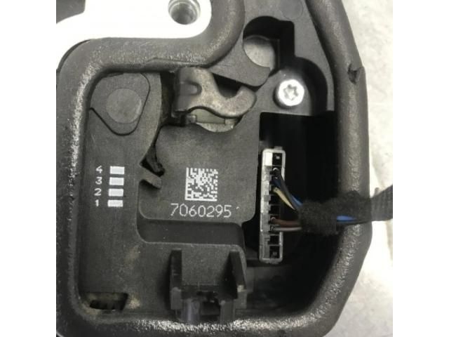 bontott BMW X1 Bal hátsó Ajtózár