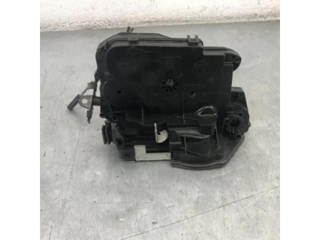 bontott BMW X1 Bal hátsó Ajtózár