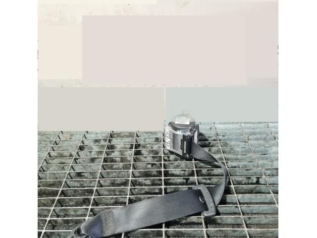 bontott BMW X1 Bal hátsó Biztonsági Öv