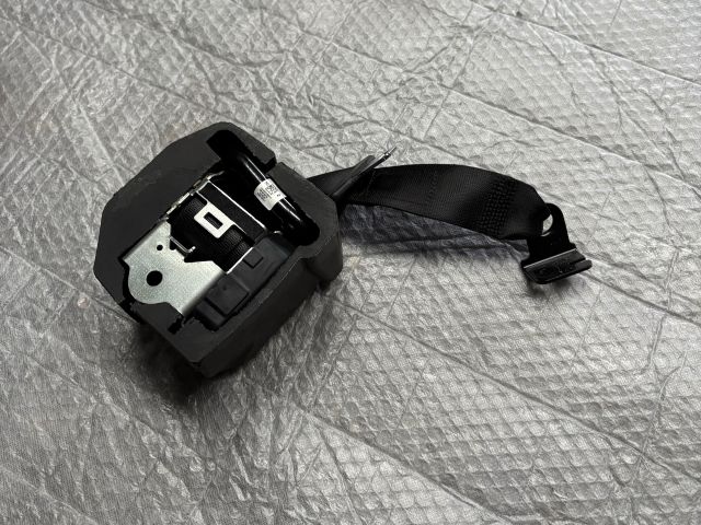 bontott BMW X1 Bal hátsó Biztonsági Öv