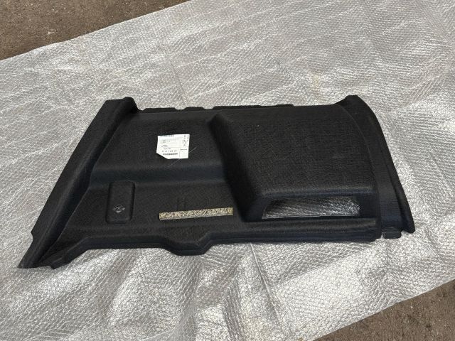 bontott BMW X1 Bal hátsó Csomagtér Burkolat (Műanyag)