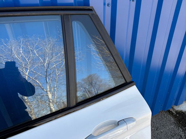 bontott BMW X1 Bal hátsó Fixüveg (Ajtóban)