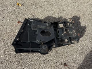 bontott BMW X1 Bal hátsó Lökhárító Tartó (Műanyag)