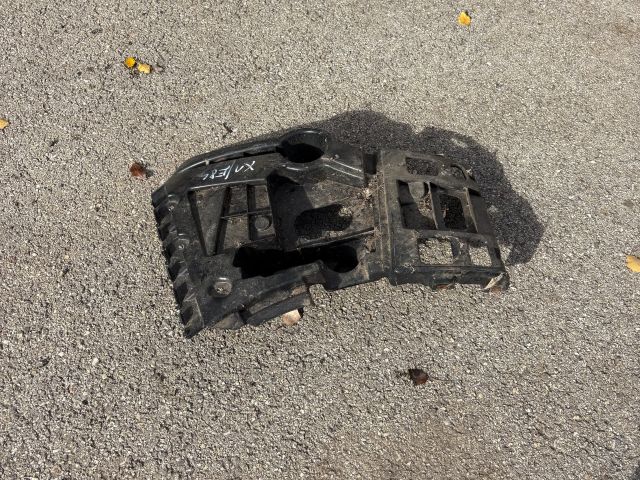 bontott BMW X1 Bal hátsó Lökhárító Tartó (Műanyag)