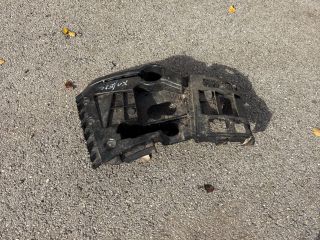 bontott BMW X1 Bal hátsó Lökhárító Tartó (Műanyag)