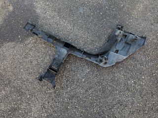 bontott BMW X1 Bal hátsó Oldal Lökhárító Tartó (Műanyag)