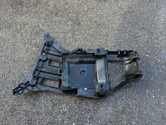 bontott BMW X1 Bal hátsó Oldal Lökhárító Tartó (Műanyag)