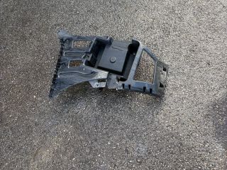 bontott BMW X1 Bal hátsó Oldal Lökhárító Tartó (Műanyag)