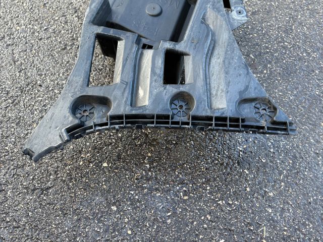 bontott BMW X1 Bal hátsó Oldal Lökhárító Tartó (Műanyag)