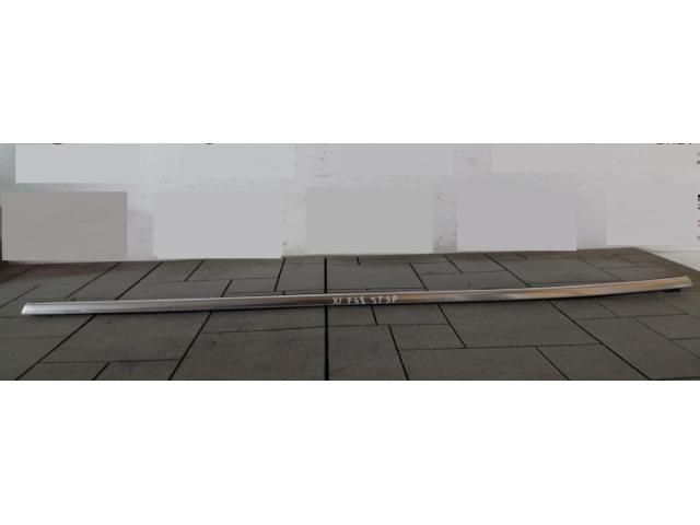 bontott BMW X1 Bal hátsó Vízlehúzó Gumicsík