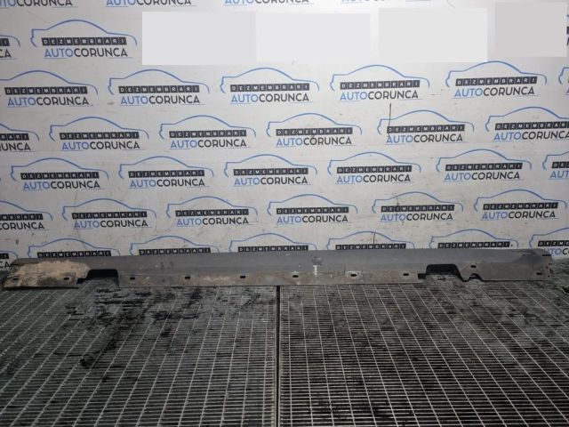 bontott BMW X1 Bal Küszöb