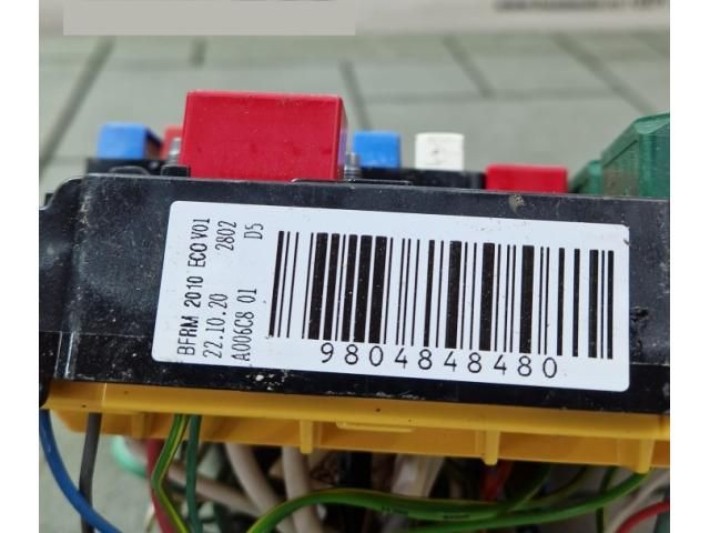 bontott BMW X1 Biztosítéktábla Utastér