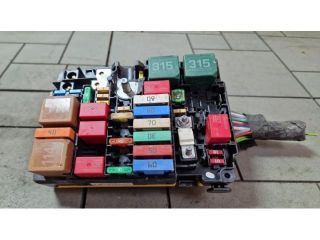 bontott BMW X1 Biztosítéktábla Utastér